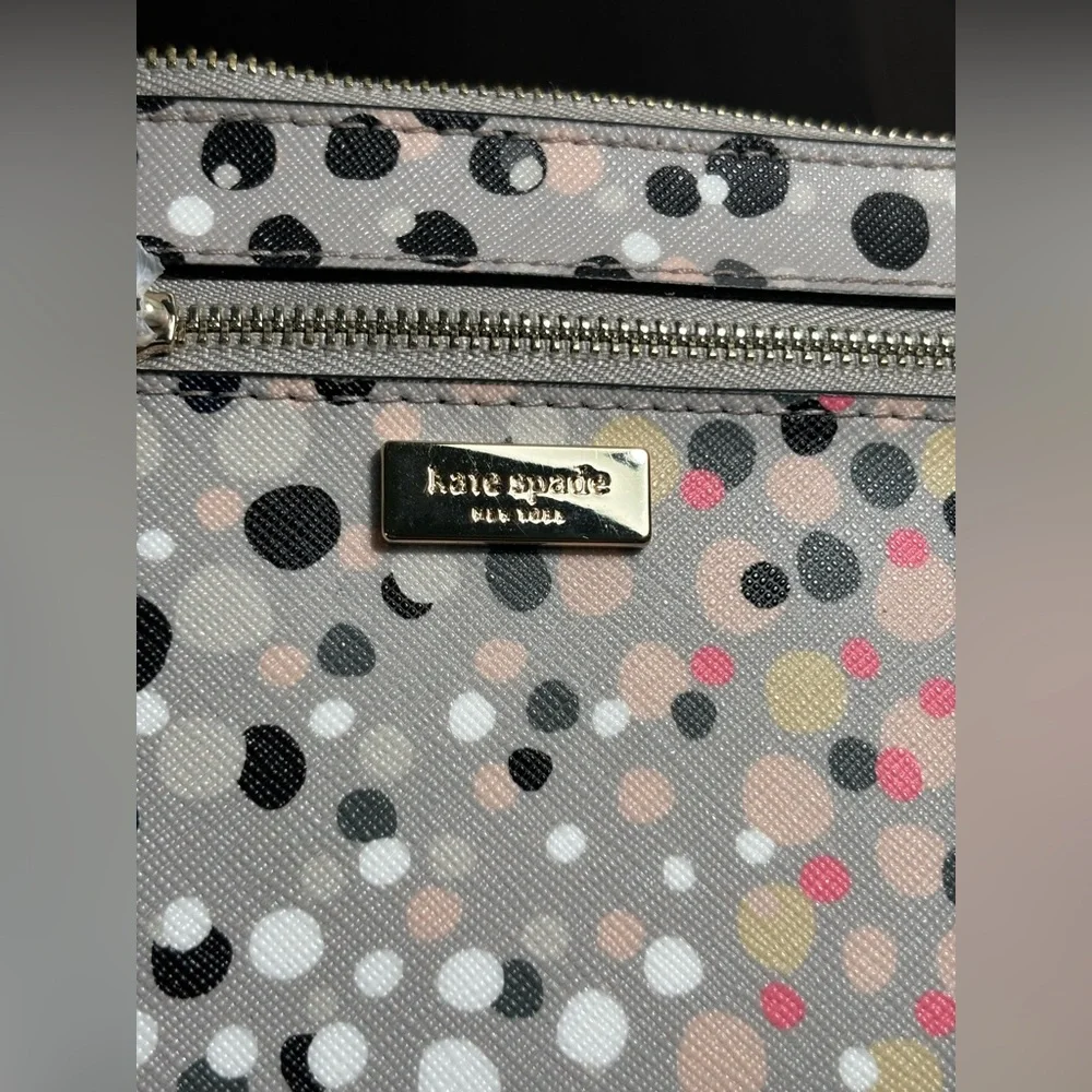 Kate Spade Gray and Pink Wristlet Shore Street Soiree Dot Tinie